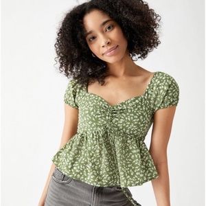 Green and white LA Hearts babydoll top!